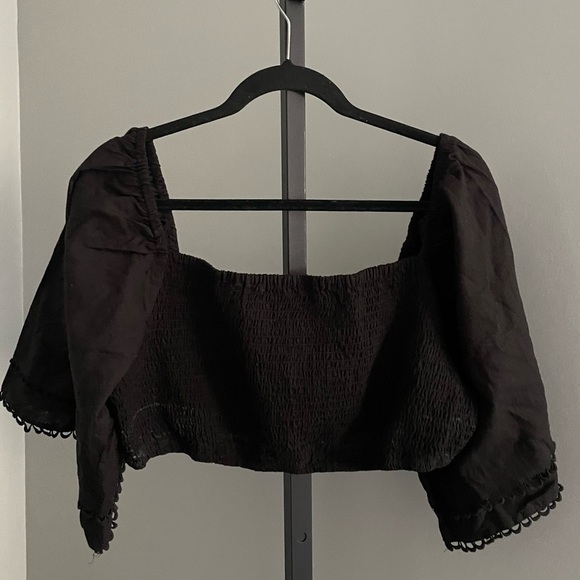 Boohoo Smocked Crop Top with Wide Sleeves and Square Neckline Size 16 - Picture 2 of 5